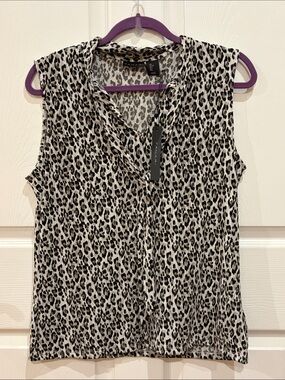 NEW NWT Tahari Women’s Leopard Print Sleeveless V-Neck Top Large L